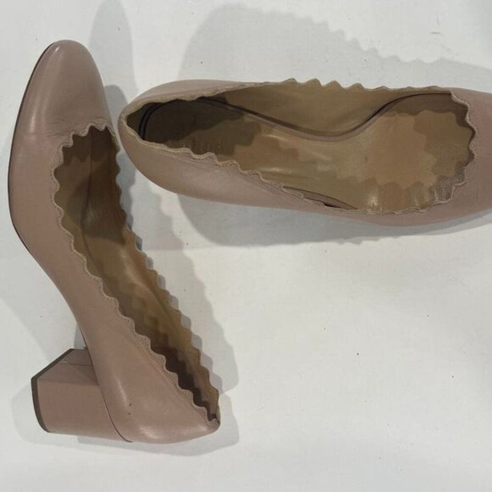 Chloe Lauren Leather Pumps - Size 37 1/2.
